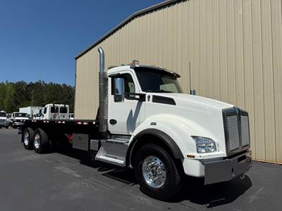 thumbnail image 2 of Sinotruck HOWO Emergency Vehicle Bed Car Carrier Flatbed Recovery Rescue Breakdown Rollback Removal Breakdown Flatbed Towing Tow Trailer Truck Wrecker 2 of 14