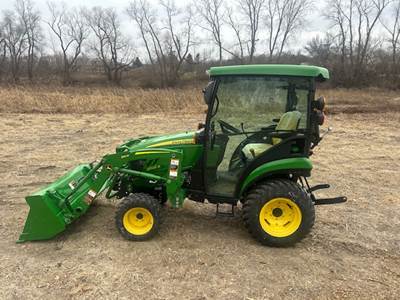 2024 John Deere 2025R Tractor - 120 R Bucket