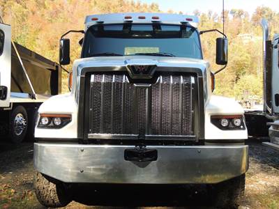 Western Star 47X Cab & Chassis Truck - 370HP