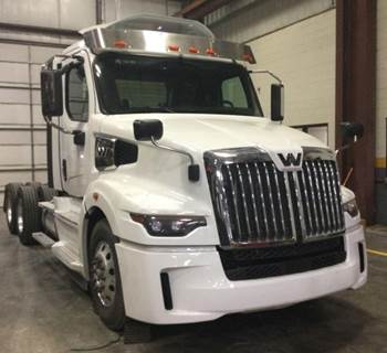 Western Star 57X Day Cab Truck - Detroit 455HP