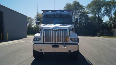 Western Star 47X Dump Truck - 525HP