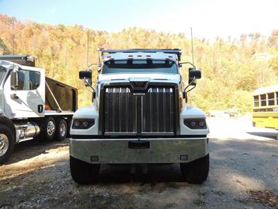 Western Star 49X Dump Truck - 560HP