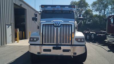 Western Star 49X Dump Truck - 560HP