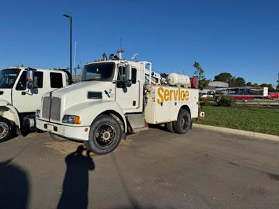 Kenworth T300 Mechanic / Service Truck - Caterpillar, 330HP