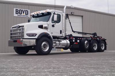 Western Star 49X Roll Off Truck - Detroit, 505HP, 6 Speed Allison Rds Automatic