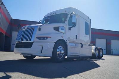 Western Star 57X Sleeper Semi Truck - 72" Mid Roof Sleeper, Detroit 505HP, 12 Speed Dt12 Amt