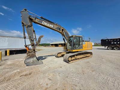 2016 John Deere 210G Excavator
