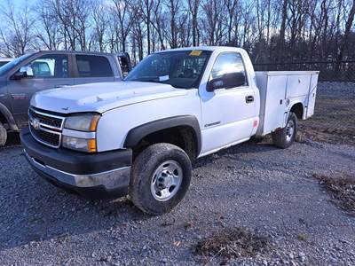 2007 Chevrolet Silverado 2500HD Classic Mechanic / Service Truck - Knapheide Welder / Mechanics Body