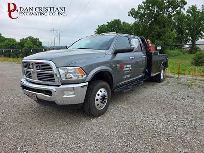 2012 RAM 3500 Laramie with CM Bed