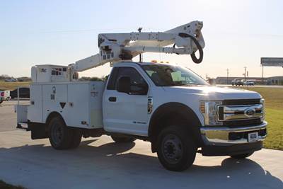 2019 Ford F-550 4x4 / Altec AT40G - Bucket Truck