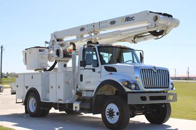 2014 International 7300 4x4 / Altec TA60 - Bucket Truck