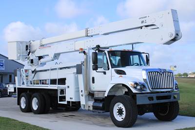 2015 International 7400 6x6 / Altec A77T-E93 - Bucket Truck