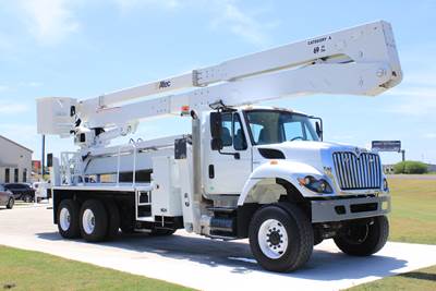 2015 International 7400 6x6 / Altec A77T-E93 - Bucket Truck