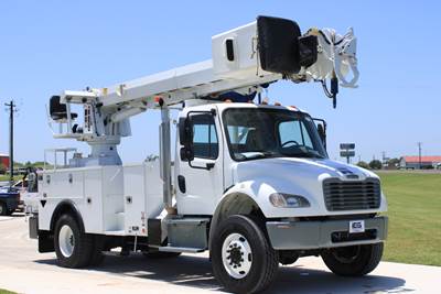 2020 Freightliner M2 4x4 / Altec DM47B-TR - Digger Derrick