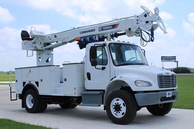 2016 Freightliner M2 4x4 / Terex Commander 4047 - Digger Derrick