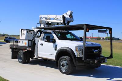 2019 Ford F-550 Flatbed / Altec AT37G - Bucket Truck