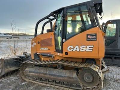 2017 Case 750M LT Dozer - 6 Way Blade