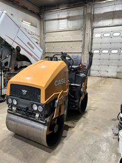 2025 Case DV23E Smooth Drum Roller Compactor
