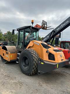 2025 Case sv211 Smooth Drum Roller Compactor