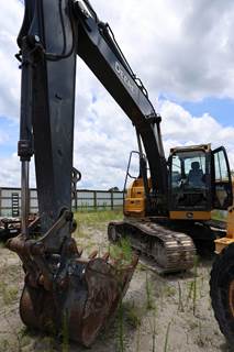 2022 John Deere 160G LC Excavator - Bucket
