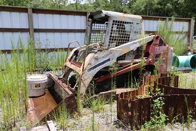 2010 Takeuchi TL230 Series 2 Track Skid Steer - John Deere C78 Bucket