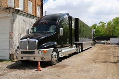 1997 Kenworth T2000 Sleeper Semi Truck