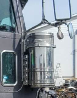 Peterbilt 367 Right Air Cleaner / Air Filter Housing