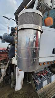 Peterbilt 367 Left Air Cleaner / Air Filter Housing