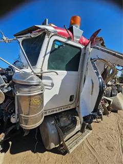 Peterbilt 367 Right Air Cleaner / Air Filter Housing