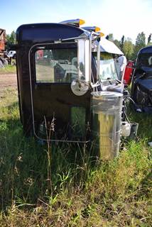 Peterbilt 379 Right Air Cleaner / Air Filter Housing