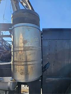 Peterbilt 379 Air Cleaner / Air Filter Housing