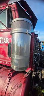 Peterbilt 379 Air Cleaner / Air Filter Housing