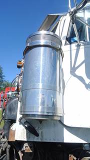 Peterbilt 388 Left Air Cleaner / Air Filter Housing