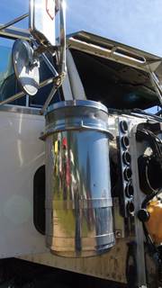 Peterbilt 388 Right Air Cleaner / Air Filter Housing