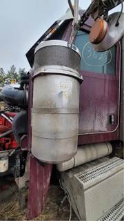 Peterbilt 388 Air Cleaner / Air Filter Housing