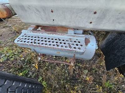 International F2554 Air Tank for a 1986 International F-2554