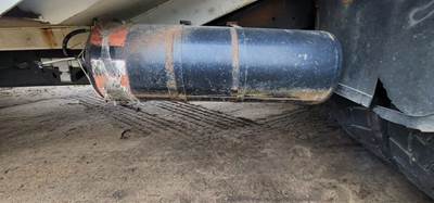 International WorkStar 7400 Air Tank