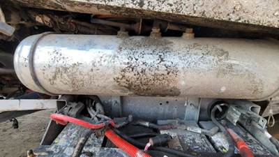 Peterbilt 389 Air Tank