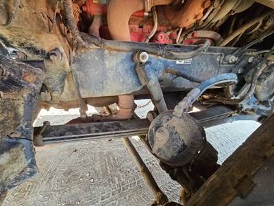 Dana-Spicer Front Axle Assembly for a 2015 Peterbilt 367
