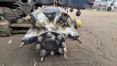 Dana-Spicer RA474 Front Axle Assembly for a 1985 International COF-9670