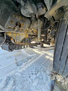 Detroit DART400 Front Axle Assembly for a 2015 Freightliner Cascadia 113