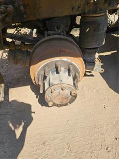 Mack CRD 150-151 Front Axle Assembly for a 2015 Mack CXU613