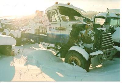 Mack RD688S Front Axle Assembly