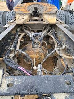 Eaton DSH40P Rear Axle Assembly for a 2006 Kenworth W900