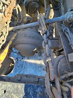 Mercedes-Benz Rear Axle Assembly for a 2022 Freightliner Cascadia 126