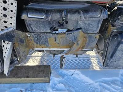 Freightliner Cascadia 113 Battery Box