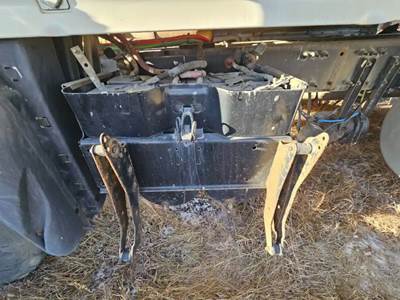 Freightliner Cascadia 125 Battery Box