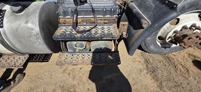 International 8600 Battery Box