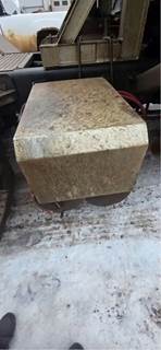 International HV613 Battery Box