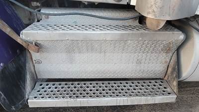 Kenworth T800 Battery Box